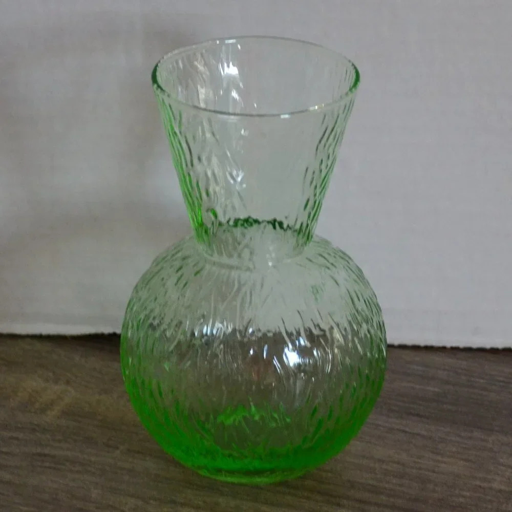 Vtg Lime Textured  Glass Vase